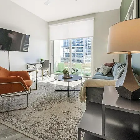 Landing Modern Apartment With Amazing Amenities